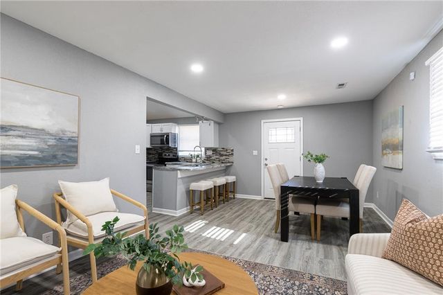 4410 NE 46 Street, Kansas City, MO 64117