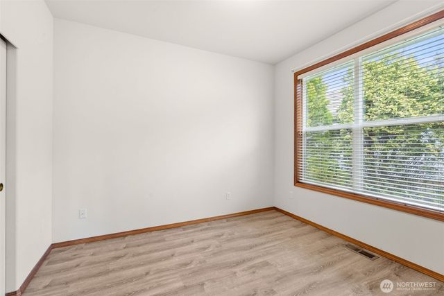 4129 Campus Green Loop NE, Lacey, WA 98516
