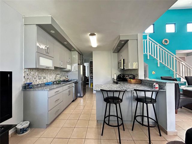 Carr 693 INT 6690 1, Vega Alta, PR 00692