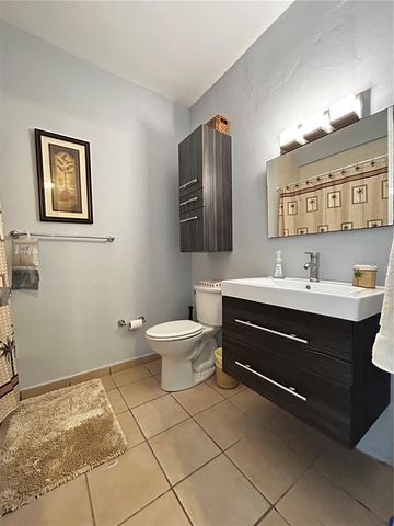 Carr 693 INT 6690 1, Vega Alta, PR 00692