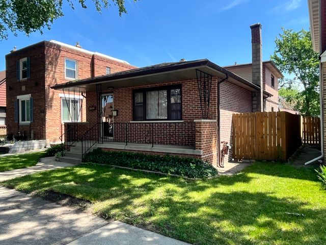 10939 S Avenue F, Chicago, IL 60617