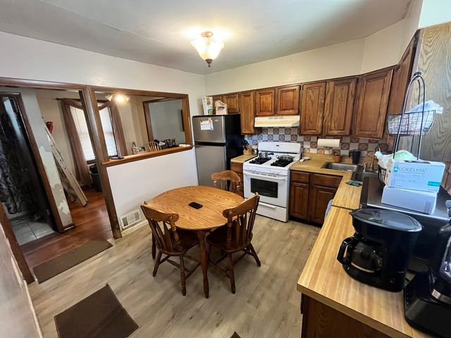10939 S Avenue F, Chicago, IL 60617