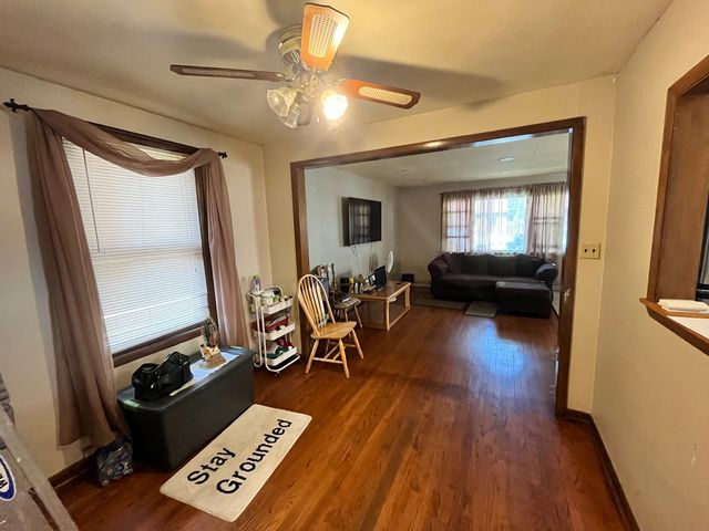 10939 S Avenue F, Chicago, IL 60617