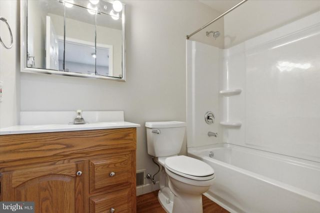 2523 DEVONSHIRE CT, Lansdale, PA 19446