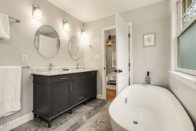 915 Gardner Street, Raleigh, NC 27607