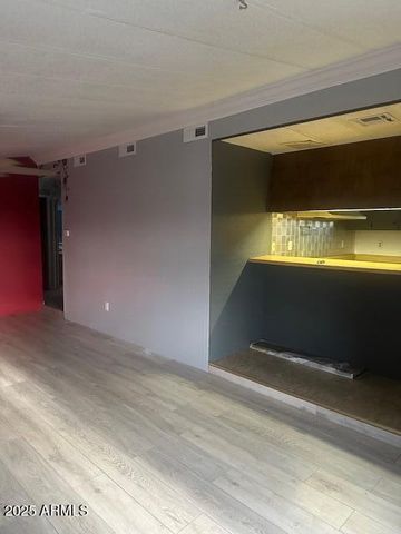 5747 W Missouri Avenue 216, Glendale, AZ 85301