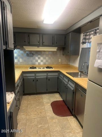 5747 W Missouri Avenue 216, Glendale, AZ 85301