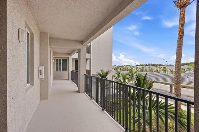 19110 SCALLOP LOOP 208, Lakewood Ranch, FL 34211