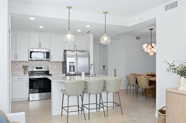 19110 SCALLOP LOOP 208, Lakewood Ranch, FL 34211