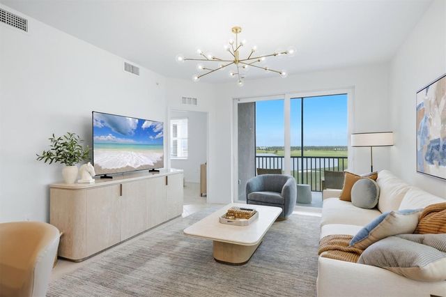 19110 SCALLOP LOOP 208, Lakewood Ranch, FL 34211
