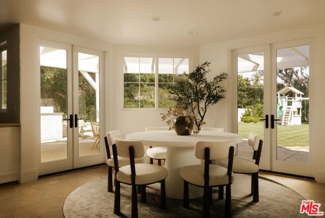 24049 Chestnut Way, Calabasas, CA 91302
