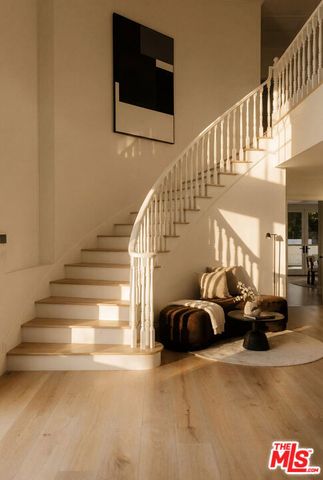 24049 Chestnut Way, Calabasas, CA 91302
