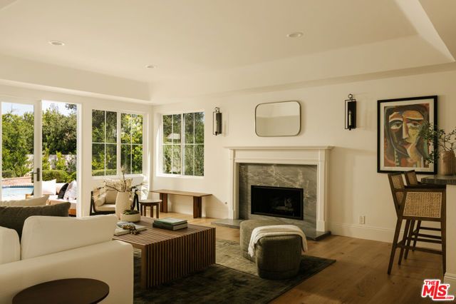 24049 Chestnut Way, Calabasas, CA 91302