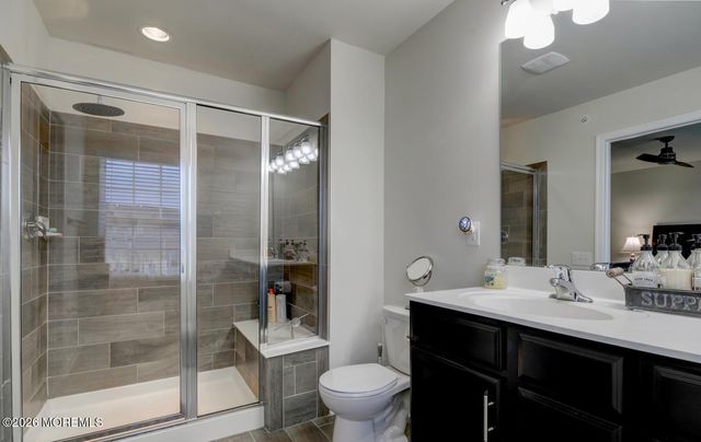147 Waypoint Drive 2105, Eatontown, NJ 07724