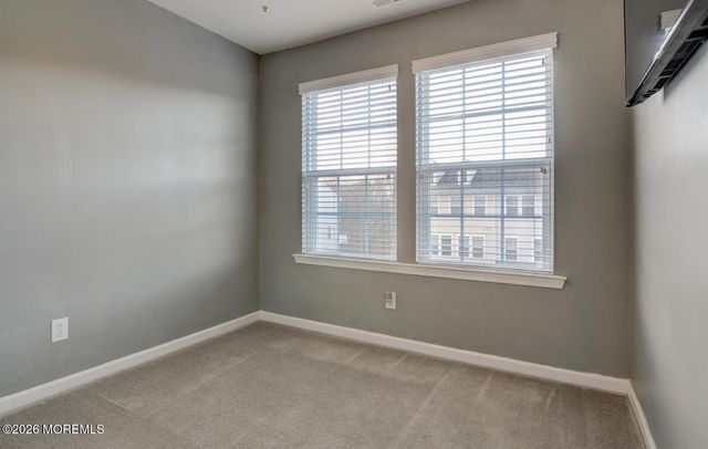 147 Waypoint Drive 2105, Eatontown, NJ 07724