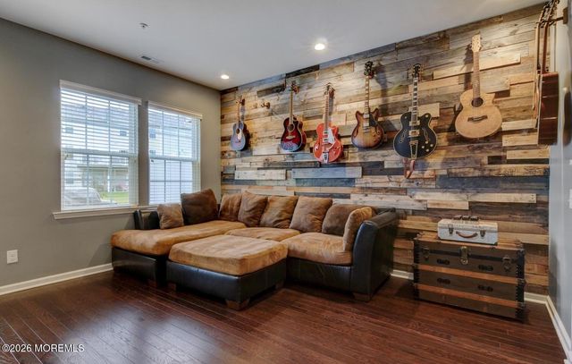 147 Waypoint Drive 2105, Eatontown, NJ 07724