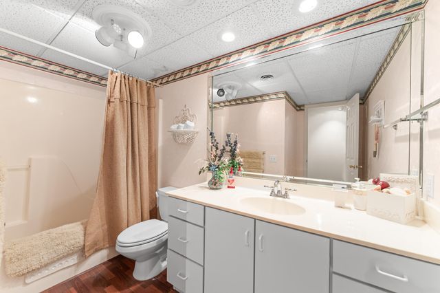 200 Eagle Pointe Drive, Branson, MO 65616