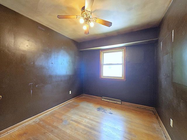 5863 S Hately AVENUE, Cudahy, WI 53110