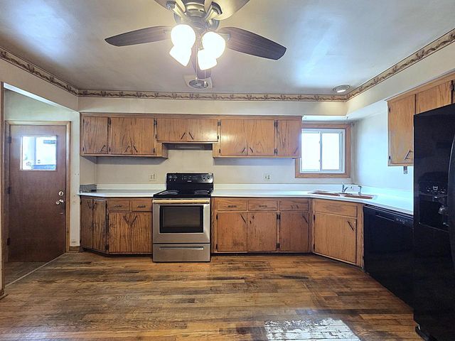 5863 S Hately AVENUE, Cudahy, WI 53110