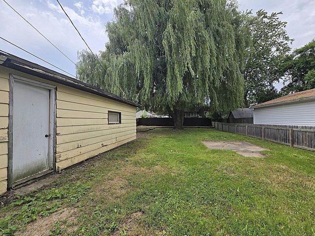 5863 S Hately AVENUE, Cudahy, WI 53110