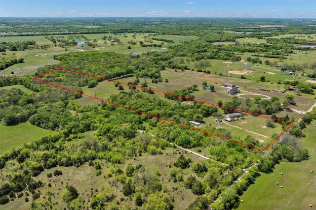 1199 County Road 1245, Savoy, TX 75479