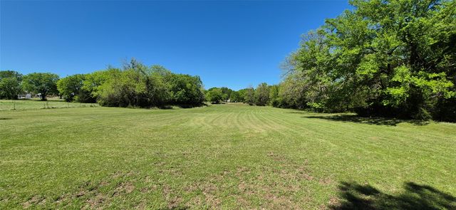 1199 County Road 1245, Savoy, TX 75479