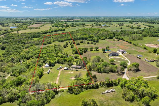 1199 County Road 1245, Savoy, TX 75479