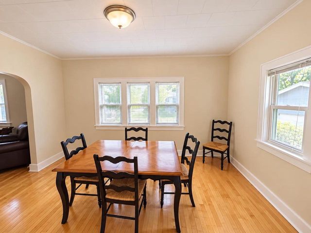 719 W 6TH AVENUE, Oshkosh, WI 54902