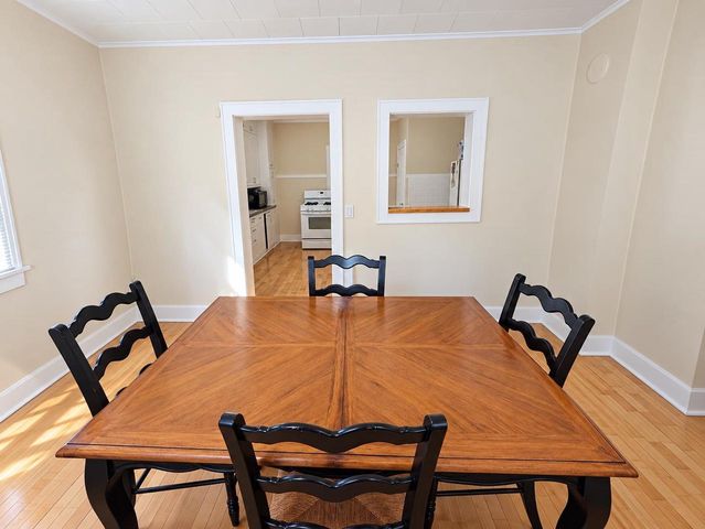 719 W 6TH AVENUE, Oshkosh, WI 54902