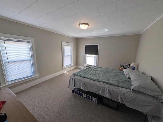 719 W 6TH AVENUE, Oshkosh, WI 54902