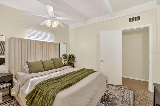 2016 WINDSOR WAY, Tampa, FL 33619