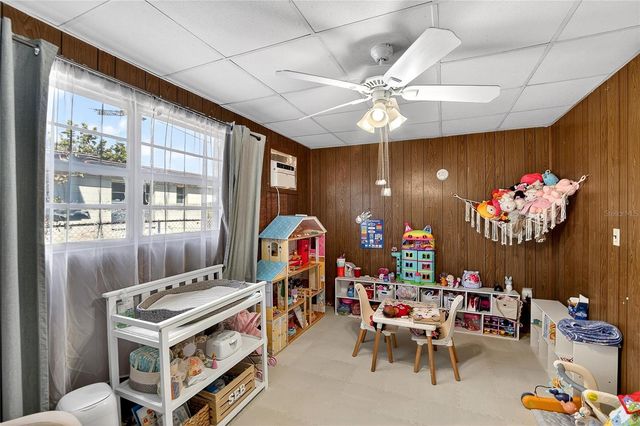 2016 WINDSOR WAY, Tampa, FL 33619