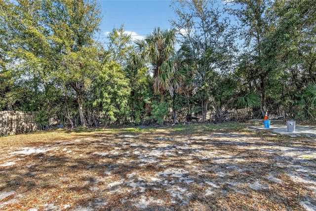 2016 WINDSOR WAY, Tampa, FL 33619