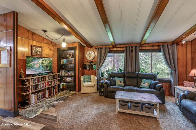 126 Makridge Lane, Kingston, ID 83839