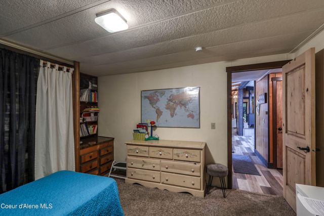 126 Makridge Lane, Kingston, ID 83839