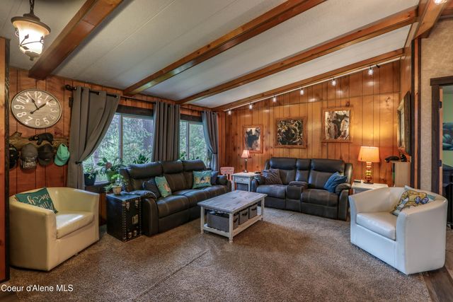 126 Makridge Lane, Kingston, ID 83839