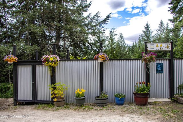 126 Makridge Lane, Kingston, ID 83839