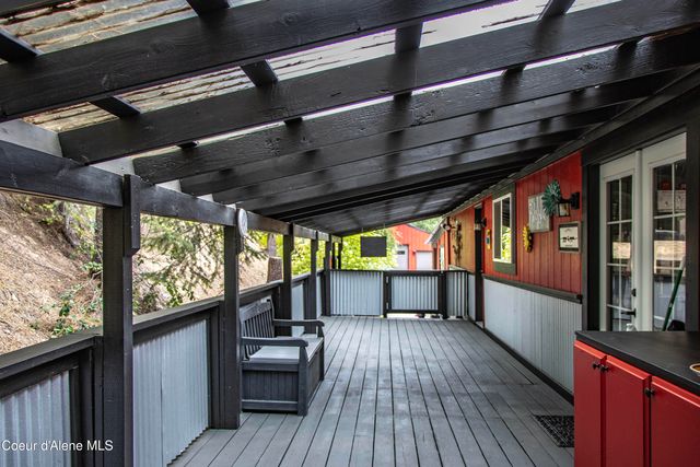 126 Makridge Lane, Kingston, ID 83839