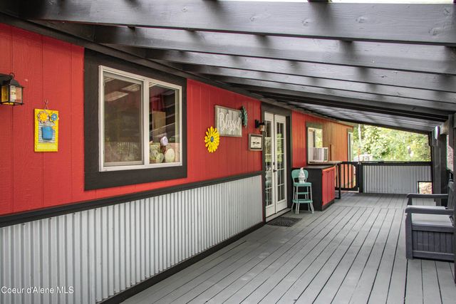 126 Makridge Lane, Kingston, ID 83839