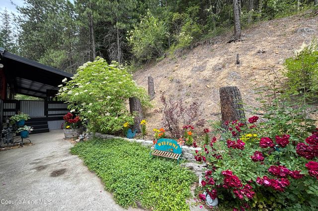 126 Makridge Lane, Kingston, ID 83839