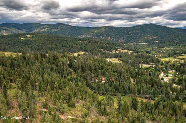 126 Makridge Lane, Kingston, ID 83839