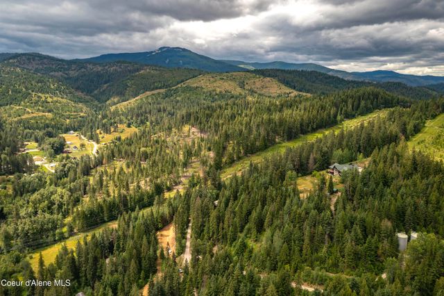 126 Makridge Lane, Kingston, ID 83839