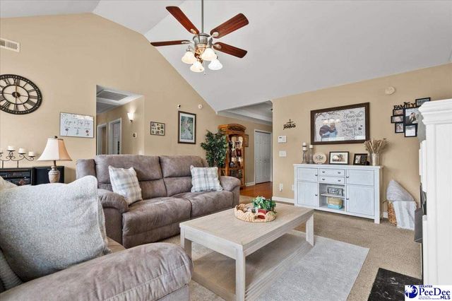 3416 Mater Ln, Florence, SC 29505