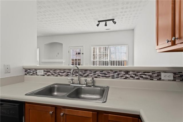 94 Brookway Trace, Norcross, GA 30071