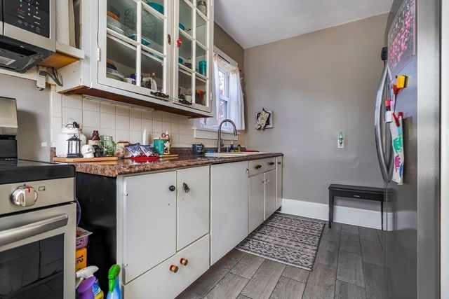 14 Field St, Seekonk, MA 02771