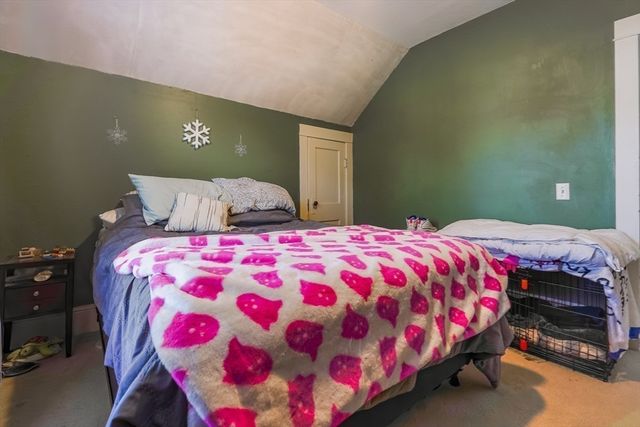 14 Field St, Seekonk, MA 02771