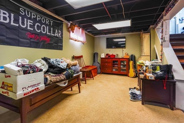 14 Field St, Seekonk, MA 02771