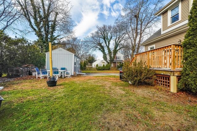 14 Field St, Seekonk, MA 02771