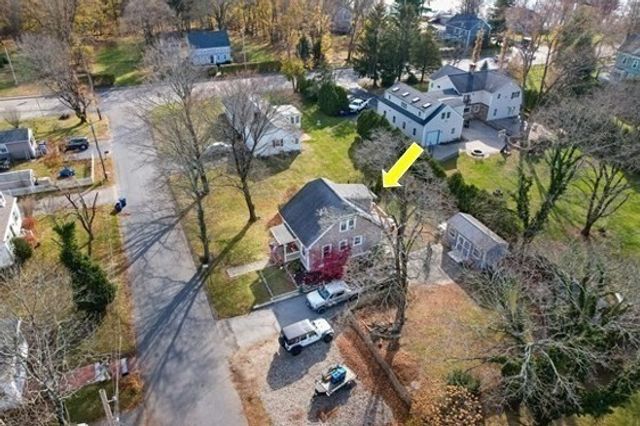 14 Field St, Seekonk, MA 02771