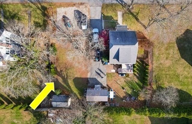 14 Field St, Seekonk, MA 02771